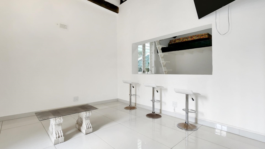 1 Bedroom Property for Sale in Schotschekloof Western Cape